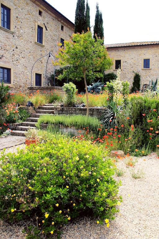Le Valli Aparthotel Pomarance Exterior photo