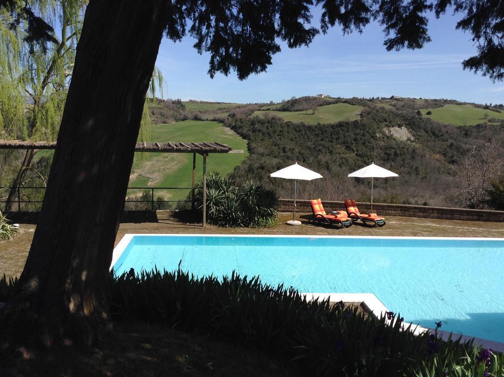 Le Valli Aparthotel Pomarance Exterior photo
