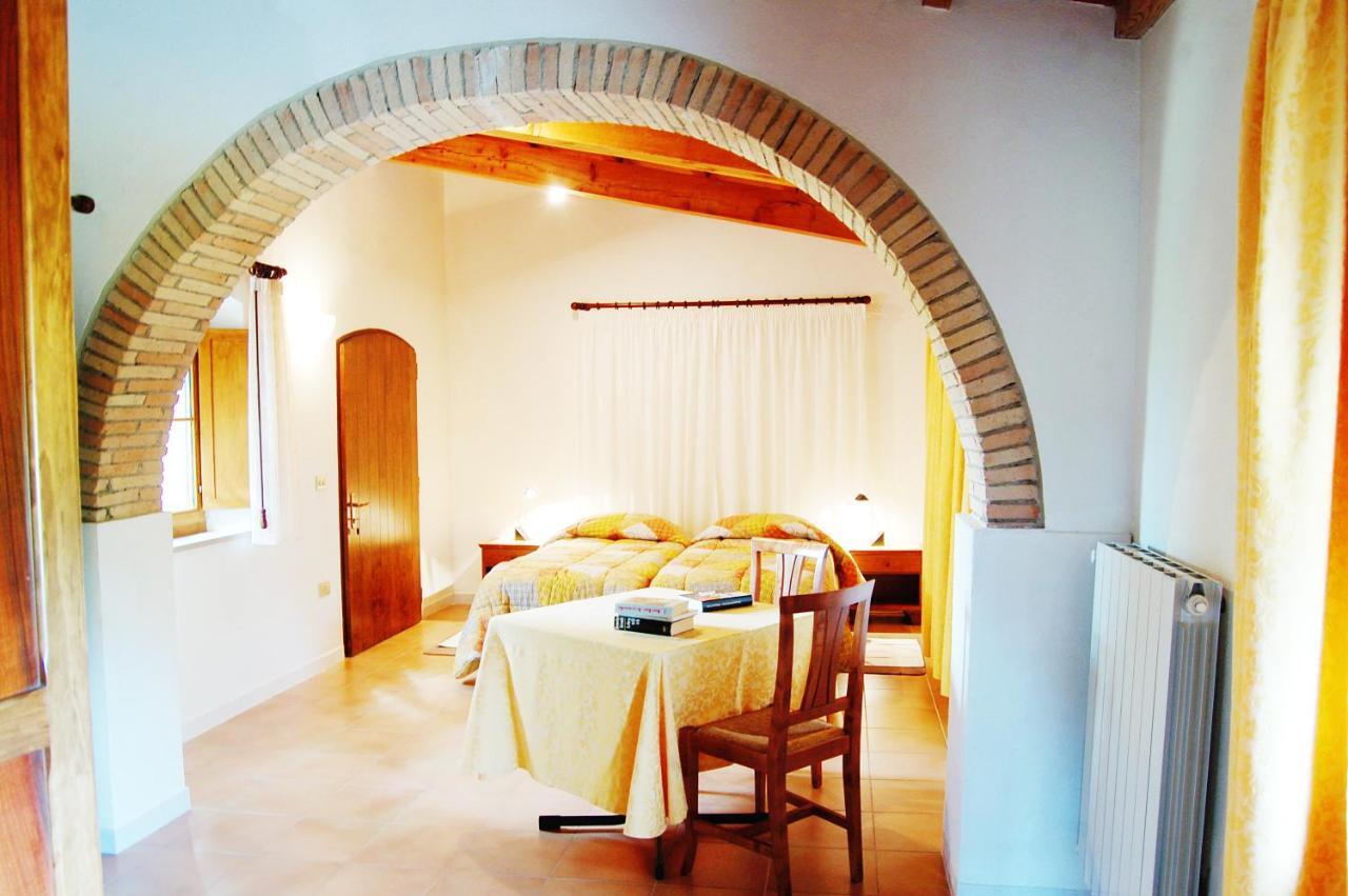 Le Valli Aparthotel Pomarance Room photo